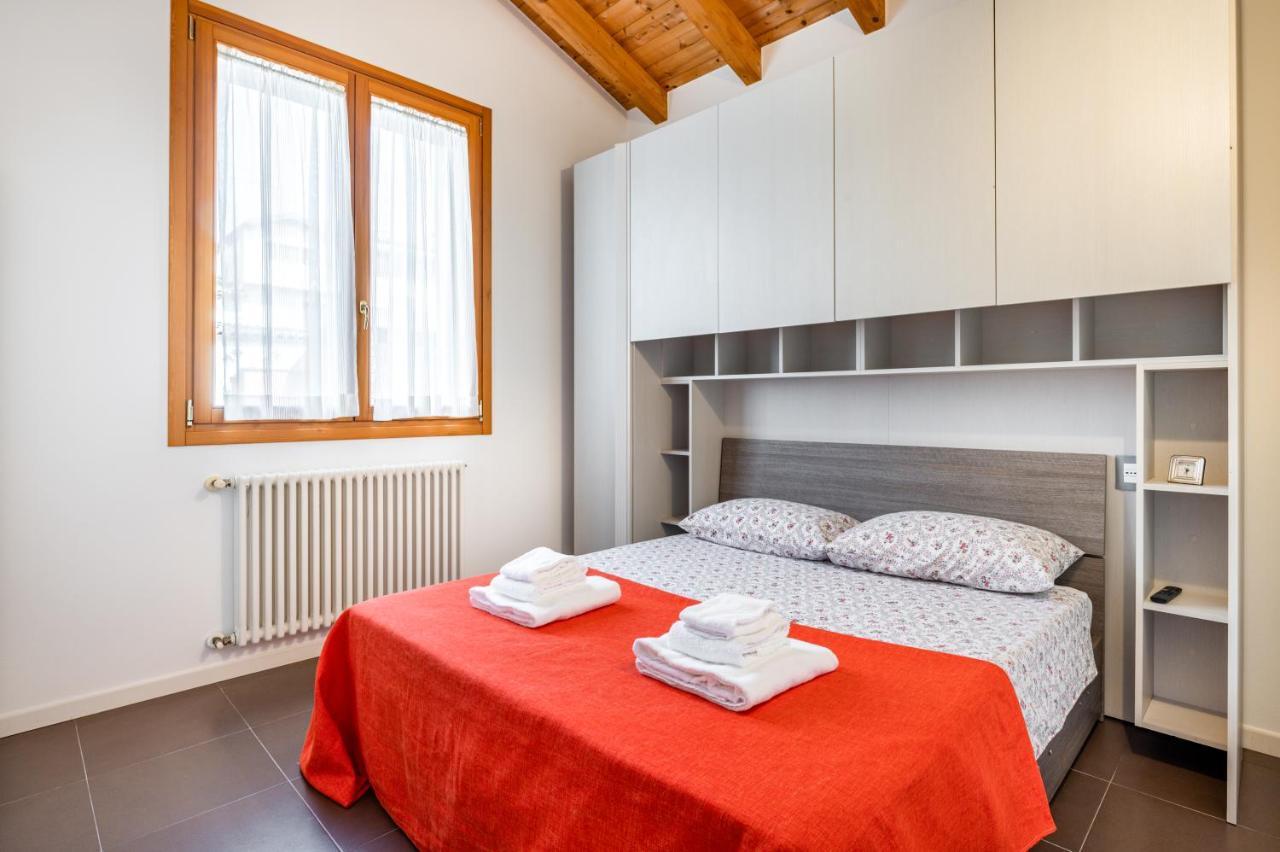 Casenuove Viletta Indipendente A 10 Min Da Parma Case Nuove  Buitenkant foto